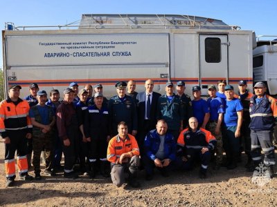 Башкирские спасатели возвращаются из Оренбурга