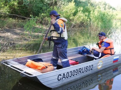 В Уфе спасатели и водолазы продолжают поиски пропавшего 14-летнего подростка