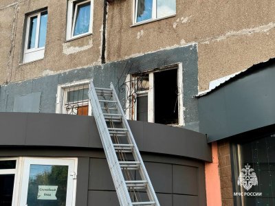 В Уфе из горящего дома эвакуировали 25 человек, в том числе 5 детей