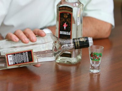 В минздраве Башкирии напомнили, чем опасен алкоголь в жару
