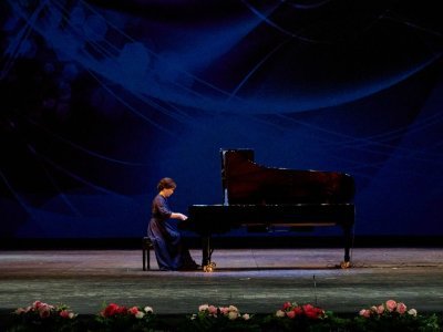 Министр культуры Башкирии поздравила Уфимский институт искусств с юбилеем виртуозной игрой на рояле