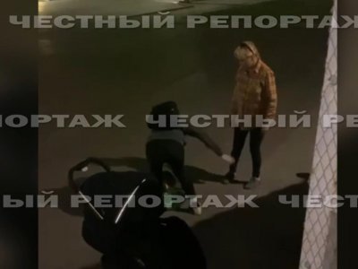 В Башкирии женщина избила своего ребенка прямо на улице