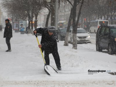 Радий Хабиров дал поручение руководителям ведомств организовать работу с учетом погодных условий