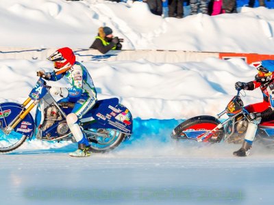 Уфимец Никита Богданов закрепился в лидерах чемпионата РФ по мотогонкам на льду